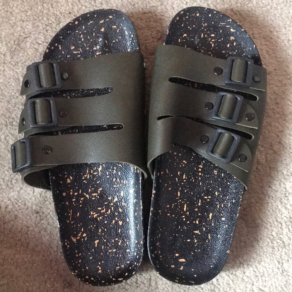 footbed ”Jesus” sandals olive green speckle black